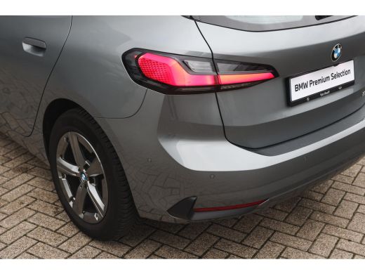 BMW 2 Serie 218i Automaat / Comfort Access / Adaptieve LED / Parking Assistant Plus / Head-up / Live Cockpit ... ActivLease financial lease