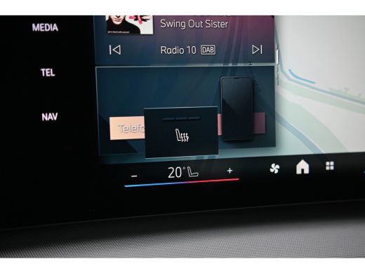 BMW 2 Serie 225e xDrive Automaat / Sportstoelen / Trekhaak / Achteruitrijcamera / Comfort Access / Adaptieve ... ActivLease financial lease