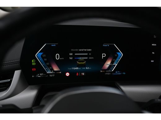 BMW 2 Serie 225e xDrive Automaat / Sportstoelen / Trekhaak / Achteruitrijcamera / Comfort Access / Adaptieve ... ActivLease financial lease