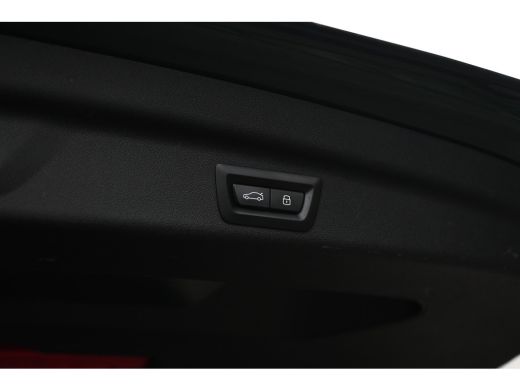 BMW 2 Serie 225e xDrive Automaat / Sportstoelen / Trekhaak / Achteruitrijcamera / Comfort Access / Adaptieve ... ActivLease financial lease