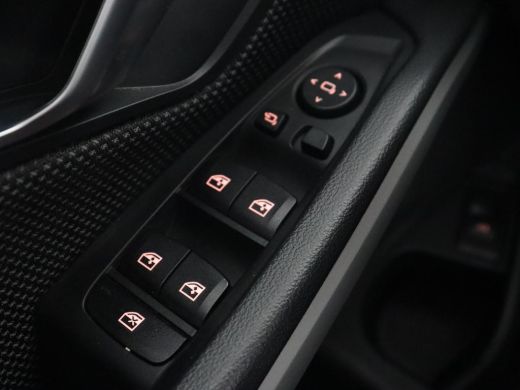 BMW 3 Serie 318i Business Edition | Stoelverwarming | Camera | Carplay | Live Cockpit | Full LED | Navigatie ... ActivLease financial lease