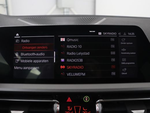 BMW 3 Serie 318i Business Edition | Stoelverwarming | Camera | Carplay | Live Cockpit | Full LED | Navigatie ... ActivLease financial lease