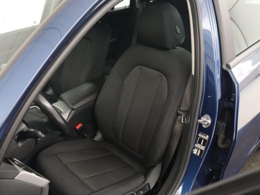 BMW 3 Serie 318i Business Edition | Stoelverwarming | Camera | Carplay | Live Cockpit | Full LED | Navigatie ... ActivLease financial lease