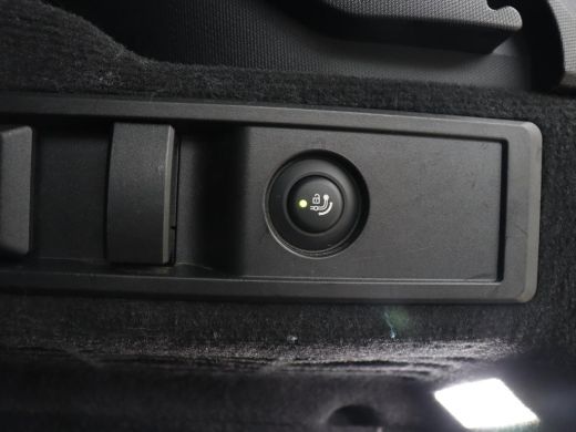 BMW 3 Serie 320e M Sport | Panoramadak | Trekhaak | Stoelverwarming | Carplay | Sportstoelen | Leder/Alcantar... ActivLease financial lease