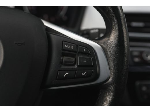 BMW X1 sDrive20i High Executive xLine Automaat / Panoramadak / Trekhaak / Sportstoelen / Achteruitrijcam... ActivLease financial lease