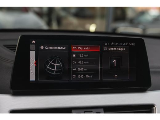 BMW X1 sDrive20i High Executive xLine Automaat / Panoramadak / Trekhaak / Sportstoelen / Achteruitrijcam... ActivLease financial lease