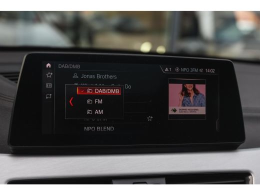 BMW X1 sDrive20i High Executive xLine Automaat / Panoramadak / Trekhaak / Sportstoelen / Achteruitrijcam... ActivLease financial lease