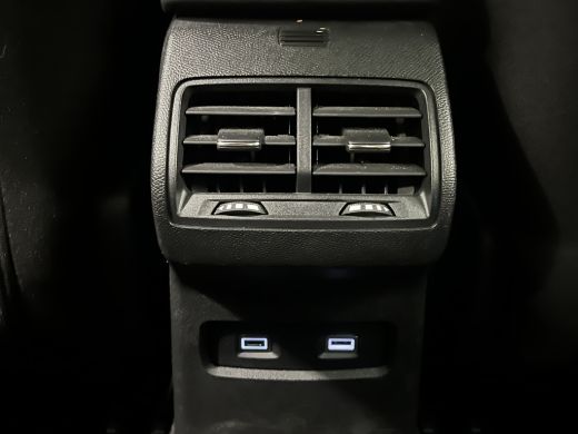 Citroën &euml;-C4 Feel 50 kWh Climate | Parkeersensoren | Carplay/Android Auto | | Armsteun voor | Bandenspanningsc... ActivLease financial lease