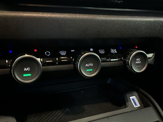 Citroën &euml;-C4 Feel 50 kWh Climate | Parkeersensoren | Carplay/Android Auto | | Armsteun voor | Bandenspanningsc... ActivLease financial lease