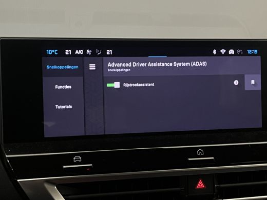 Citroën &euml;-C4 Feel Pack 50 kWh Climate | Cruise | Carplay/Android Auto ActivLease financial lease