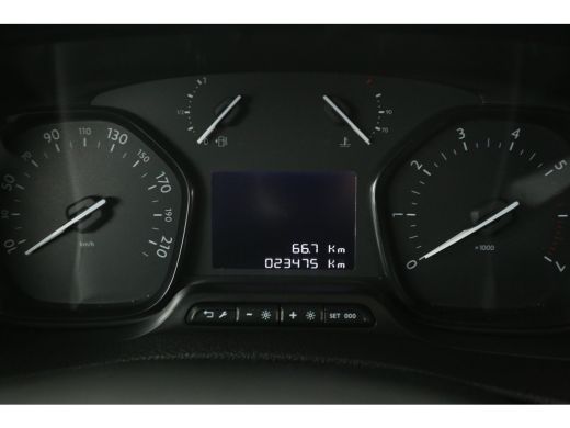 Fiat Scudo 2.0 MultiJet L3H1 | Automaat | 360&deg; CAM | 3-Zits | Airco | Cruise | Carplay ActivLease financial lease