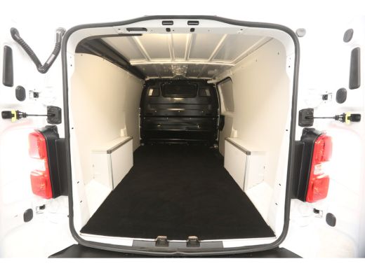 Fiat Scudo 2.0 MultiJet L3H1 | Automaat | 360&deg; CAM | 3-Zits | Airco | Cruise | Carplay ActivLease financial lease