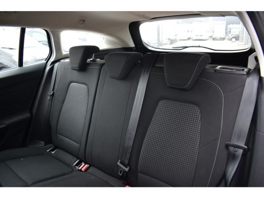 Ford Focus 1.0 EcoBoost Connected | Trekhaak | Apple CarPlay | Airco | Cruise ActivLease financial lease