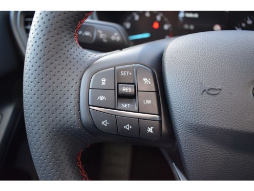 Ford Focus 1.0 EcoBoost Hybrid ST-Line 155 PK | AUTOMAAT | PANO | WINTER PA ActivLease financial lease