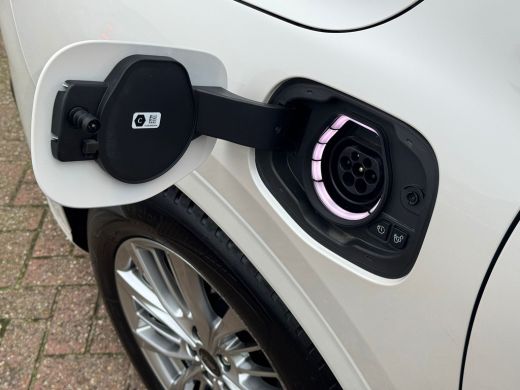 Ford Kuga Plug-In Hybrid Vignale 225pk | Wegklapbare Trekhaak | Dode Hoek Detectie | Head-Up | Winter Pack ... ActivLease financial lease