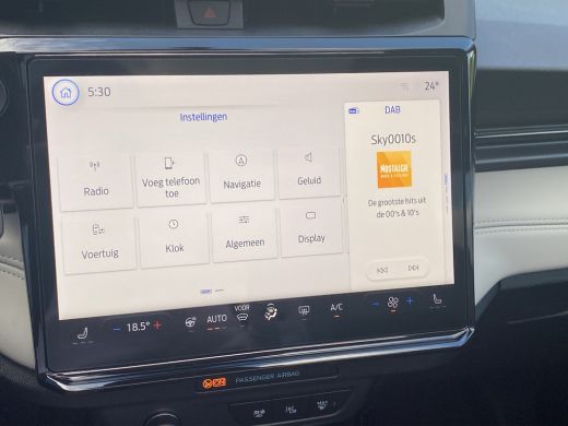 Ford Puma Gen-E Premium 44 kWh | Panoramadak | 360 Camera | Dodehoek detectie | Adaptieve cruise ActivLease financial lease