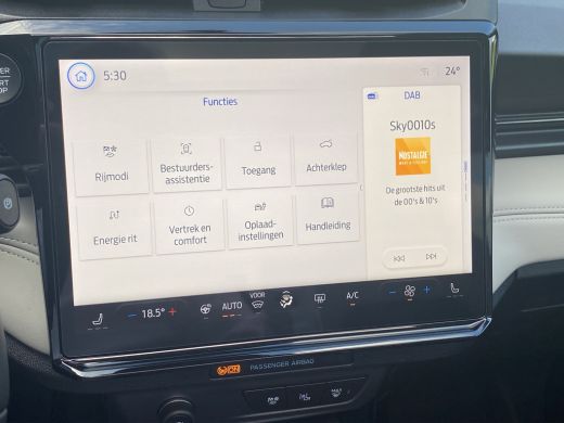 Ford Puma Gen-E Premium 44 kWh | Panoramadak | 360 Camera | Dodehoek detectie | Adaptieve cruise ActivLease financial lease