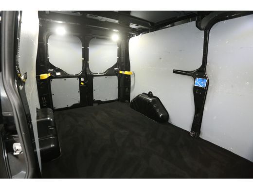 Ford Transit Custom 2.0 Ecoblue L2H1 | Airco | Cruise | 3-Zits | Trekh. | Camera | Carplay | Stoelverw. | Parkeersens. ActivLease financial lease