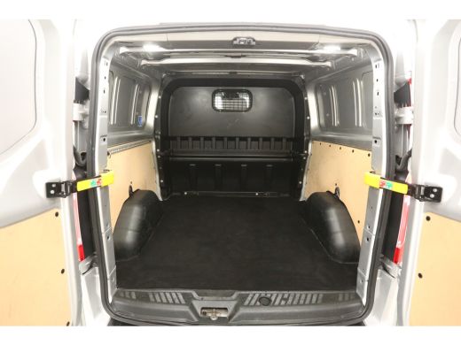 Ford Transit Custom 300 2.0 TDCI L2H1 Limited | DC | Airco | Cruise | Carplay | Trekh. | Navi | Parkeersens. | Stoelv... ActivLease financial lease