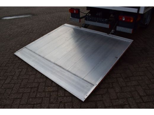 FUSO Canter 3C15 3.0 MT BAKWAGEN 3400 WB 1000 KG LAADKLEP NIEUW en BPM VRIJ ActivLease financial lease