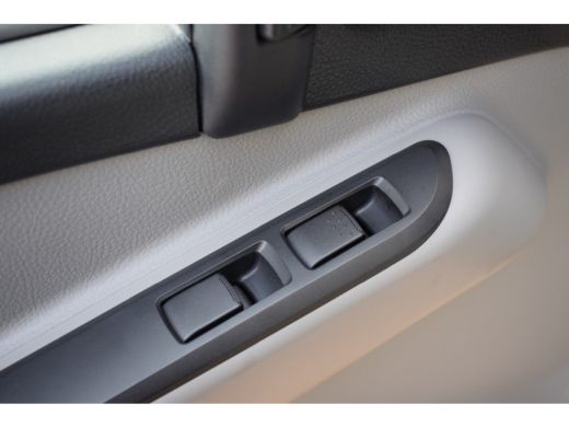 FUSO Canter 3C15 3.0 MT BAKWAGEN 3400 WB 1000 KG LAADKLEP NIEUW en BPM VRIJ ActivLease financial lease