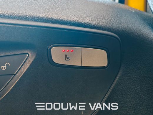 Mercedes-Benz eVito L2 DAB Camera Stoelverwarming Airco ActivLease financial lease