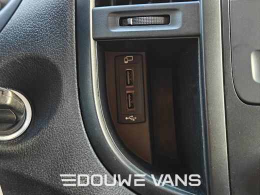 Mercedes-Benz eVito L2 DAB Camera Stoelverwarming Airco ActivLease financial lease