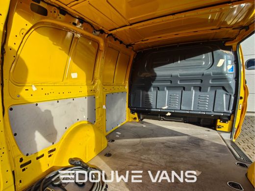 Mercedes-Benz eVito L2 DAB Camera Stoelverwarming Airco ActivLease financial lease