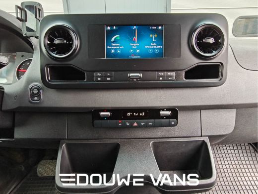 Mercedes-Benz Sprinter 314 H1 Automaat Distronic LED MBUX Navi Geveerde Stoel ActivLease financial lease