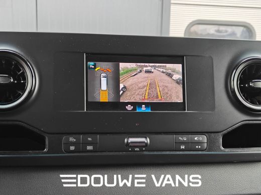 Mercedes-Benz Sprinter 314 H1 Automaat Distronic LED MBUX Navi Geveerde Stoel ActivLease financial lease