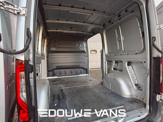 Mercedes-Benz Sprinter 314 H1 Automaat Distronic LED MBUX Navi Geveerde Stoel ActivLease financial lease