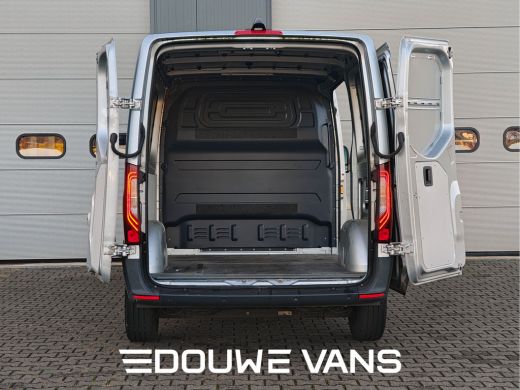 Mercedes-Benz Sprinter 314 H1 Automaat Distronic LED MBUX Navi Geveerde Stoel ActivLease financial lease