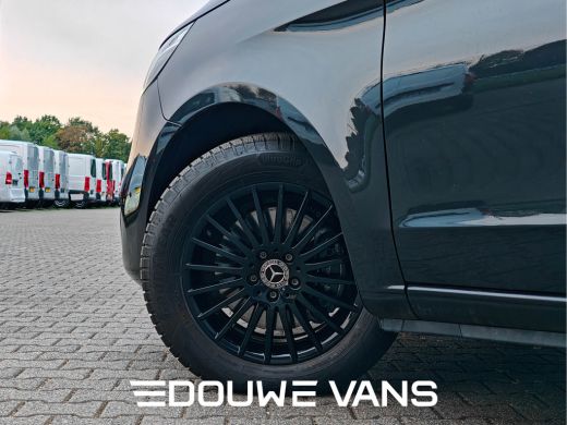 Mercedes-Benz V-Klasse V300 L2 9G-Tronic Automaat MBUX Apple Carplay Burmester 2zits. Dubbel Cabine Mogelijk 360&deg; Camera... ActivLease financial lease
