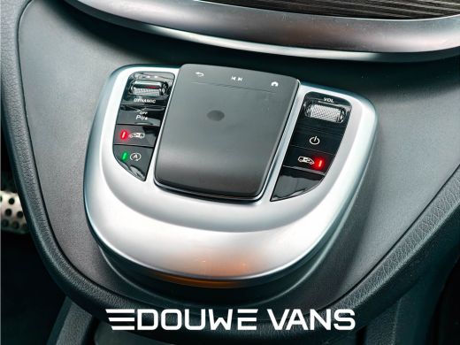 Mercedes-Benz V-Klasse V300 L2 9G-Tronic Automaat MBUX Apple Carplay Burmester 2zits. Dubbel Cabine Mogelijk 360&deg; Camera... ActivLease financial lease