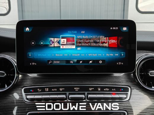 Mercedes-Benz V-Klasse V300 L2 9G-Tronic Automaat MBUX Apple Carplay Burmester 2zits. Dubbel Cabine Mogelijk 360&deg; Camera... ActivLease financial lease