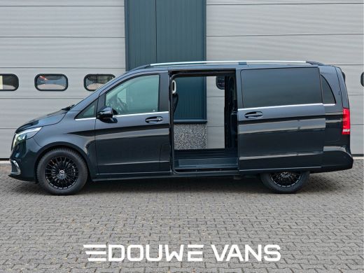 Mercedes-Benz V-Klasse V300 L2 9G-Tronic Automaat MBUX Apple Carplay Burmester 2zits. Dubbel Cabine Mogelijk 360&deg; Camera... ActivLease financial lease