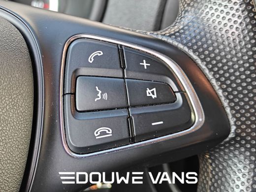 Mercedes-Benz Vito 124 Dubbel Cabine Automaat 237 PK 6 Persoons 9G-Tronic N1 Grijs Kenteken ActivLease financial lease