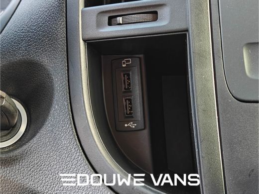 Mercedes-Benz Vito 124 Dubbel Cabine Automaat 237 PK 6 Persoons 9G-Tronic N1 Grijs Kenteken ActivLease financial lease
