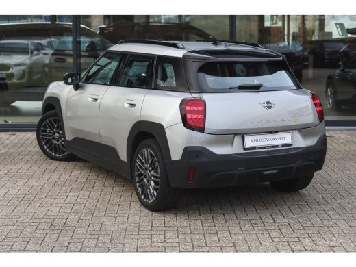 Mini Aceman SE / Essential / LED / Parking Assistant / 18" Night Flash Spoke Grey ActivLease financial lease