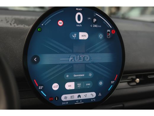 Mini Aceman SE / Essential / LED / Parking Assistant / 18" Night Flash Spoke Grey ActivLease financial lease