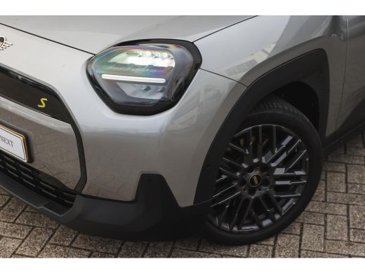 Mini Aceman SE / Essential / LED / Parking Assistant / 18" Night Flash Spoke Grey ActivLease financial lease