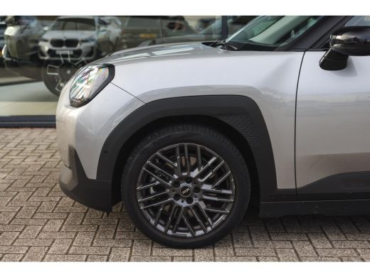 Mini Aceman SE / Essential / LED / Parking Assistant / 18" Night Flash Spoke Grey ActivLease financial lease