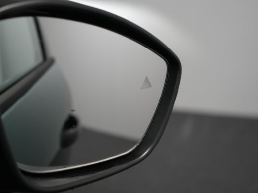 Opel Frontera 1.2 Turbo Hybrid GS | 17" Lichtmetalen velgen in Zwart met 215/60 R17 banden | Achteruitrijcamera... ActivLease financial lease