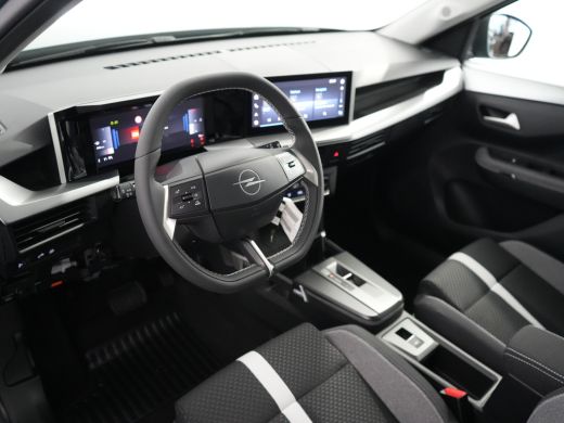 Opel Frontera 1.2 Turbo Hybrid GS | 17" Lichtmetalen velgen in Zwart met 215/60 R17 banden | Achteruitrijcamera... ActivLease financial lease