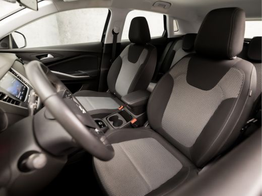 Opel Grandland X 1.2 Turbo Sport Automaat (APPLE CARPLAY, GROOT NAVI, LM VELGEN, SPORTSTOELEN, LED KOPLAMPEN, PARK... ActivLease financial lease