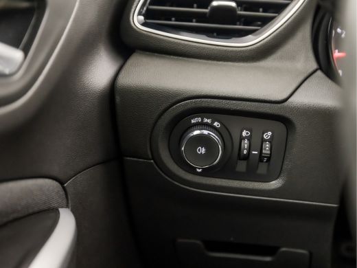 Opel Grandland X 1.2 Turbo Sport Automaat (APPLE CARPLAY, GROOT NAVI, LM VELGEN, SPORTSTOELEN, LED KOPLAMPEN, PARK... ActivLease financial lease