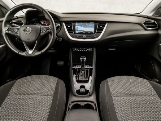 Opel Grandland X 1.2 Turbo Sport Automaat (APPLE CARPLAY, GROOT NAVI, LM VELGEN, SPORTSTOELEN, LED KOPLAMPEN, PARK... ActivLease financial lease