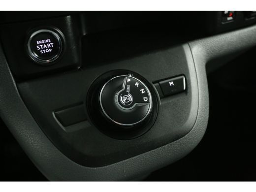 Opel Vivaro 2.0 BlueHDI 177PK L2H1 | Aut. | Camera | 3-Zits | Airco | Cruise | Trekh. | Carplay | Stoelverw. ActivLease financial lease