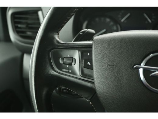 Opel Vivaro 2.0 BlueHDI 177PK L2H1 | Aut. | Camera | 3-Zits | Airco | Cruise | Trekh. | Carplay | Stoelverw. ActivLease financial lease