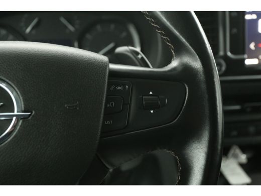 Opel Vivaro 2.0 BlueHDI 177PK L2H1 | Aut. | Camera | 3-Zits | Airco | Cruise | Trekh. | Carplay | Stoelverw. ActivLease financial lease